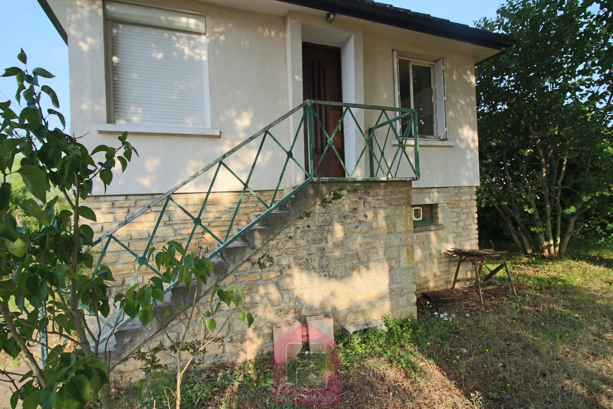 Maison contemporaine à rénover à Puy l’Évêque 