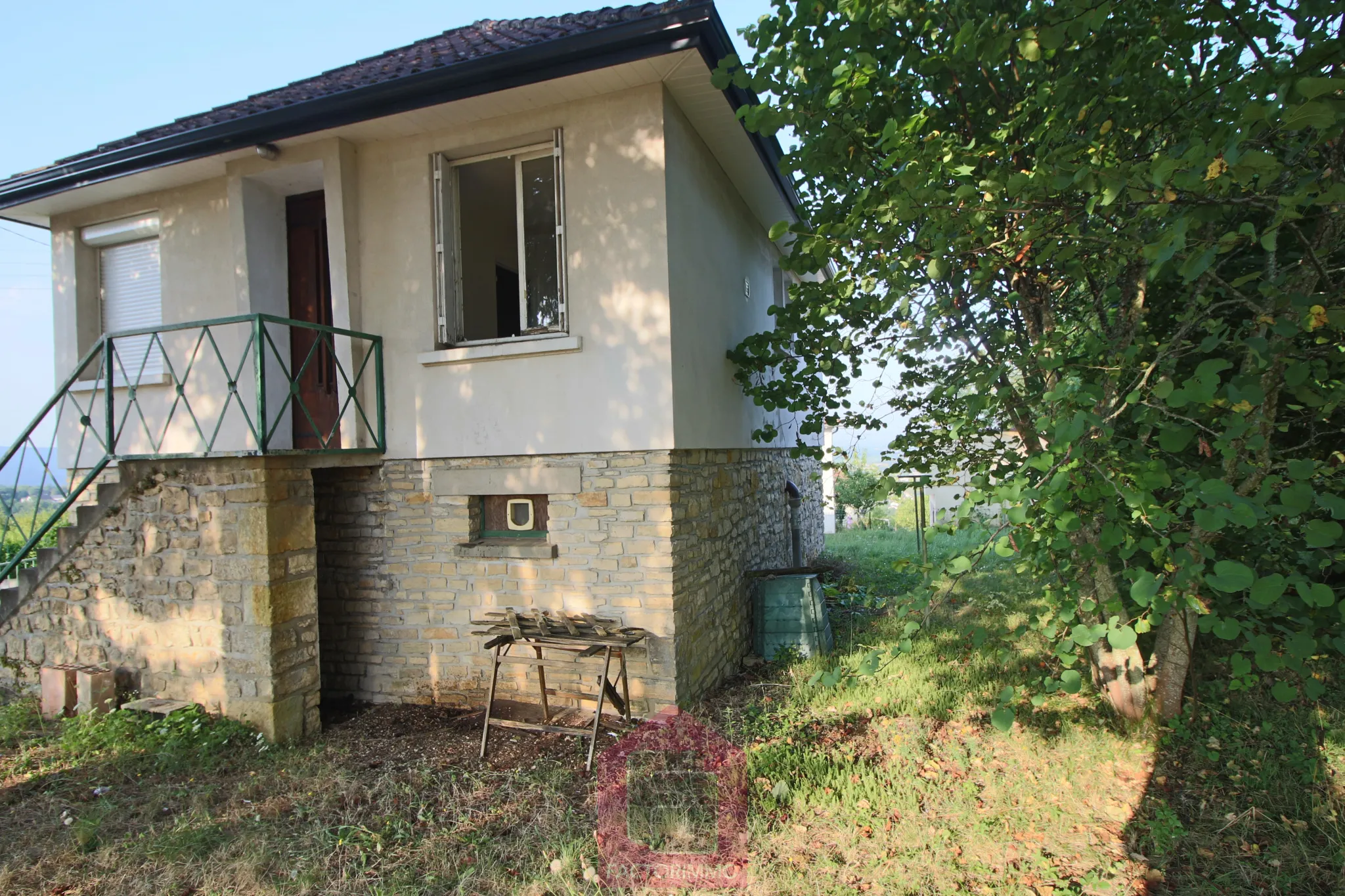 Maison contemporaine à rénover à Puy l’Évêque 