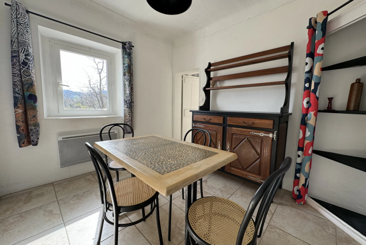 À vendre : Appartement T2 avec terrasse à Mirabeau 