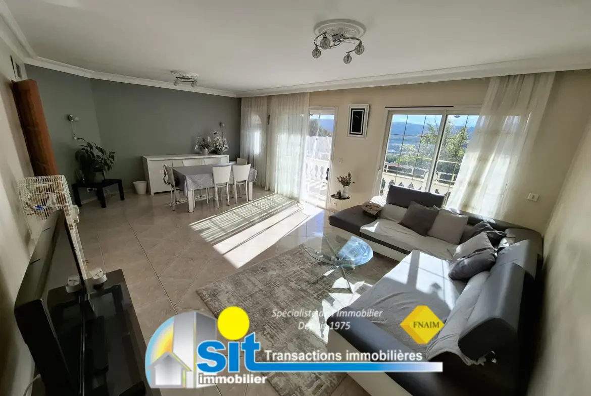 Maison familiale spacieuse à vendre à Chanas - 136 m², 4 chambres 