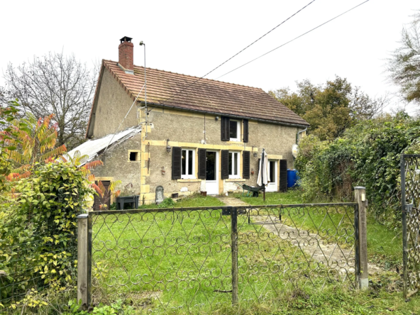 À vendre : maison agréable à Nolay, 87 000 euros