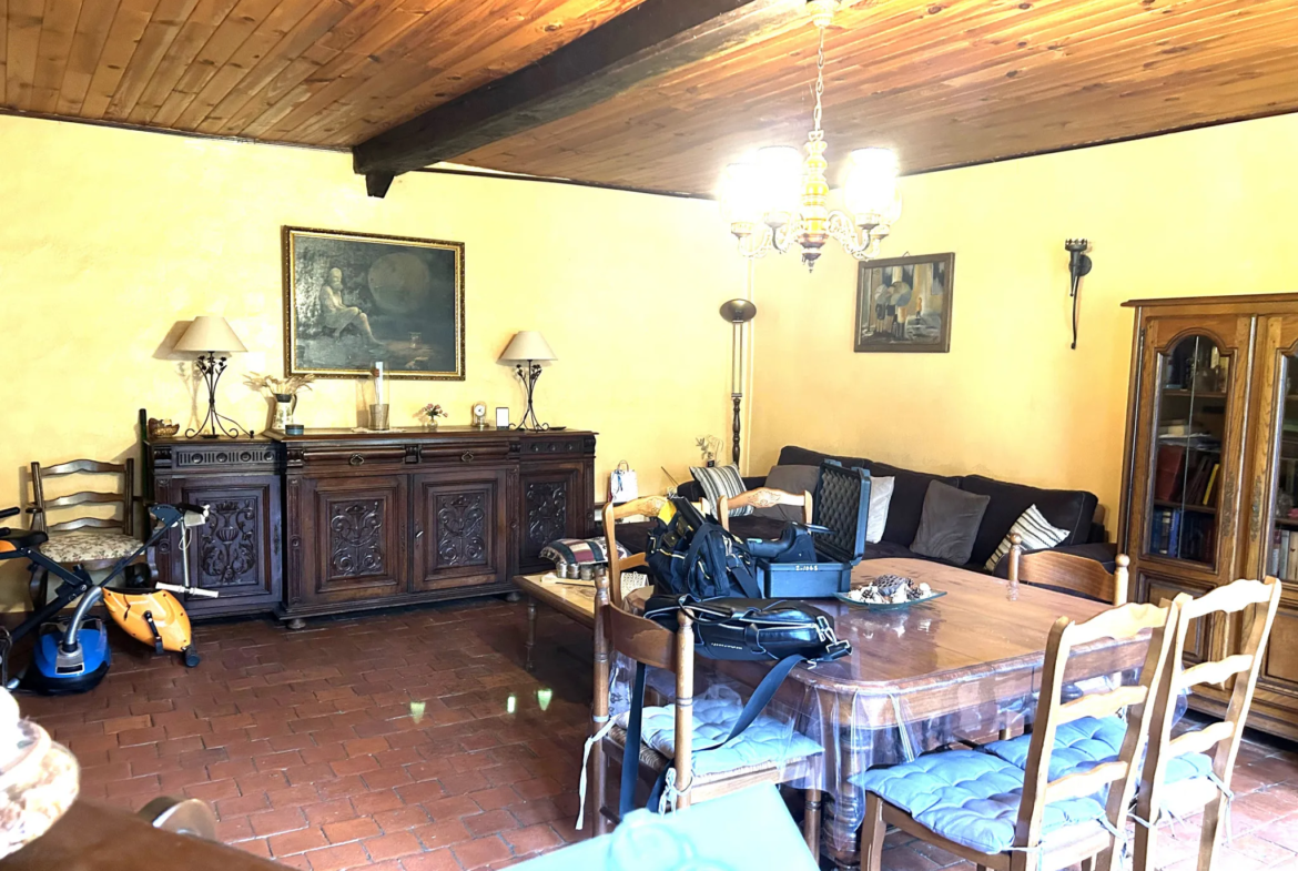 À vendre : maison agréable à Nolay, 87 000 euros 