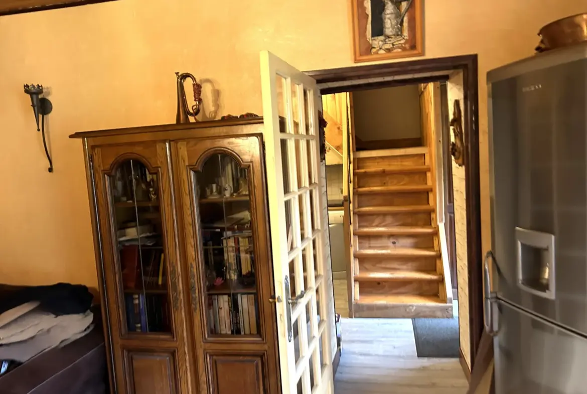 À vendre : maison agréable à Nolay, 87 000 euros 