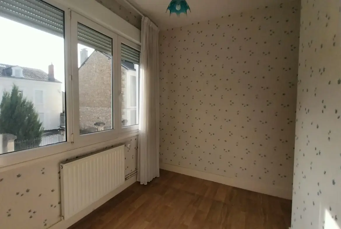 Appartement T4 avec Terrasse à Perigueux - Proche Gare 