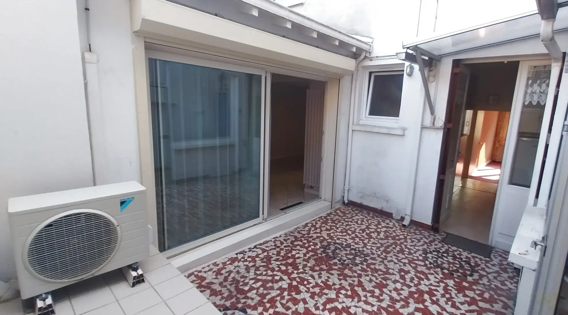 Appartement T4 avec Terrasse à Perigueux - Proche Gare 