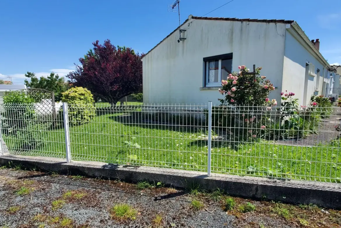 Maison familiale 5 pièces de 70 m² à Meschers sur Gironde près des plages 