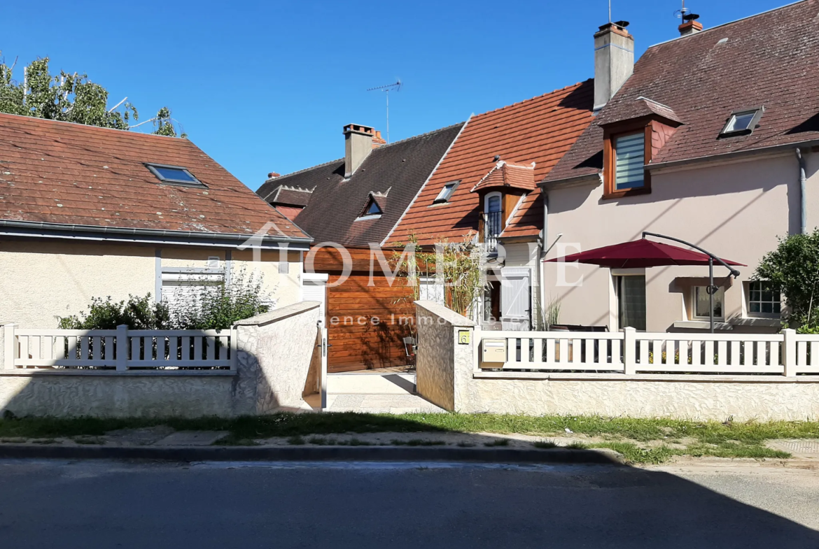 Maison de village entièrement rénovée à Thauvenay près de Sancerre 