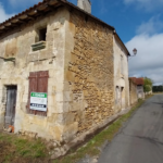 Ensemble en pierre à restaurer dans le Périgord Vert