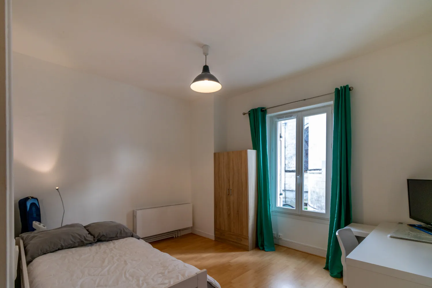 Appartement T2 récemment rénové à Saintes 