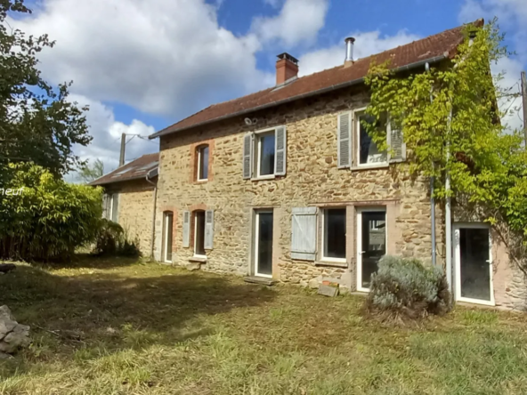 Maison indépendante en pierres à rénover - 146 m² - Bosmoreau-les-Mines