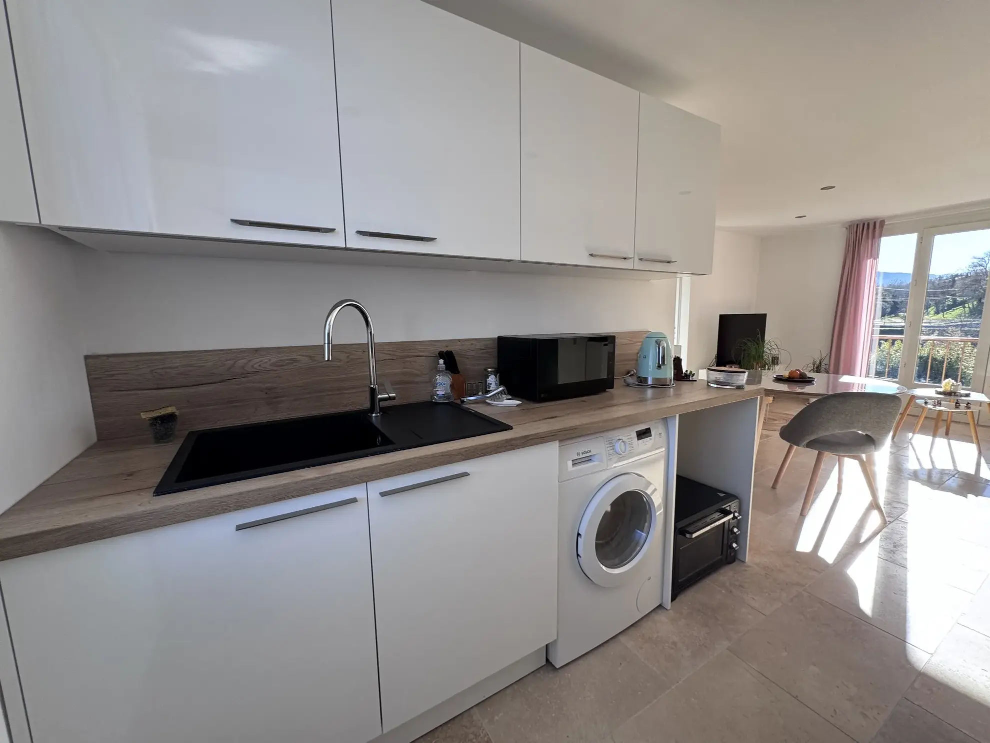 À vendre : Appartement T4 rénové à Peyrolles en Provence 