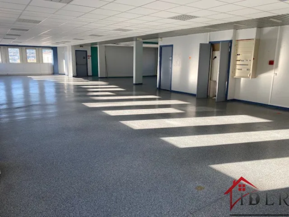 A saisir : Plateau de 370 m² au centre-ville d'Oyonnax