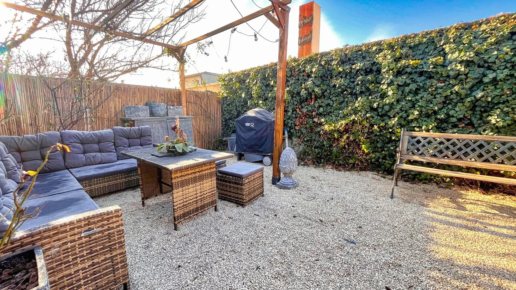 Maison avec terrasse et jardin à Althen des Paluds 