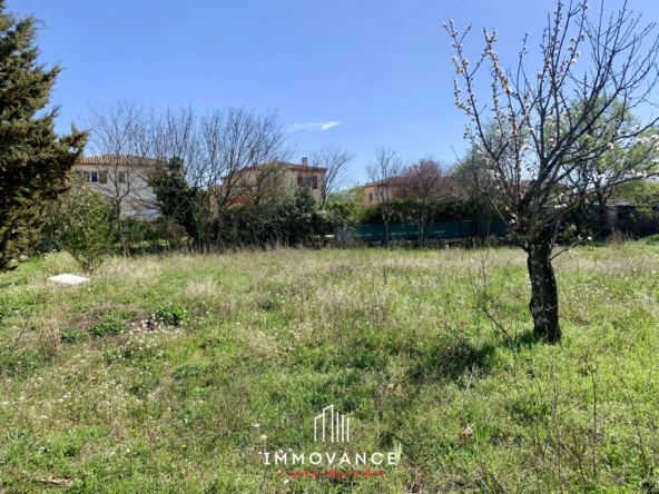 Terrain à bâtir de 700 m² à St Mathieu de Tréviers