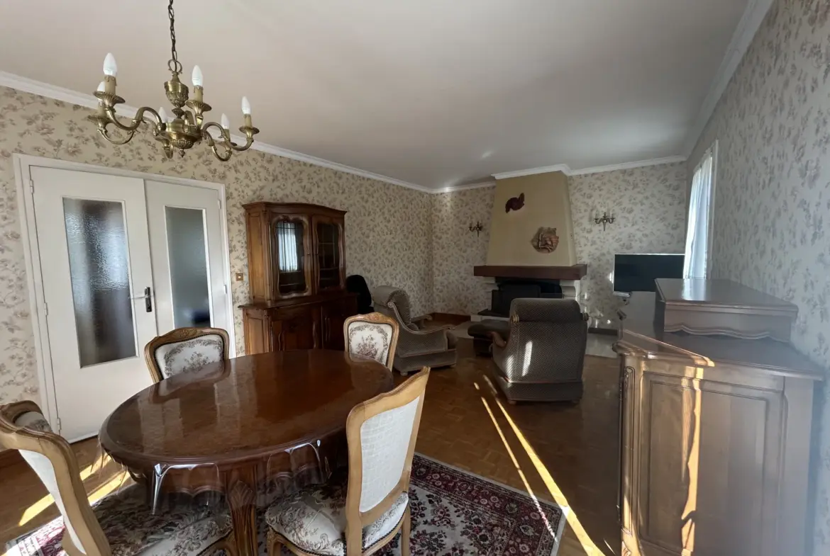 Maison à Seilhac en Corrèze - 3 chambres sur 822 m² 