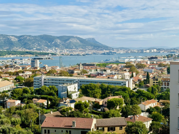 Appartement Type 4 avec Vue Mer à La Seyne sur Mer