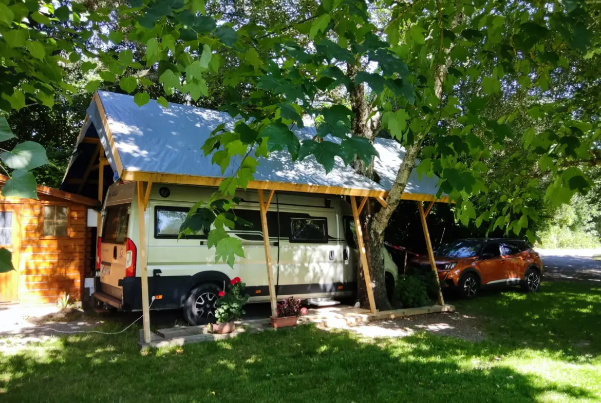 Chalet avec Dépendances à Pradelles-Cabardes 