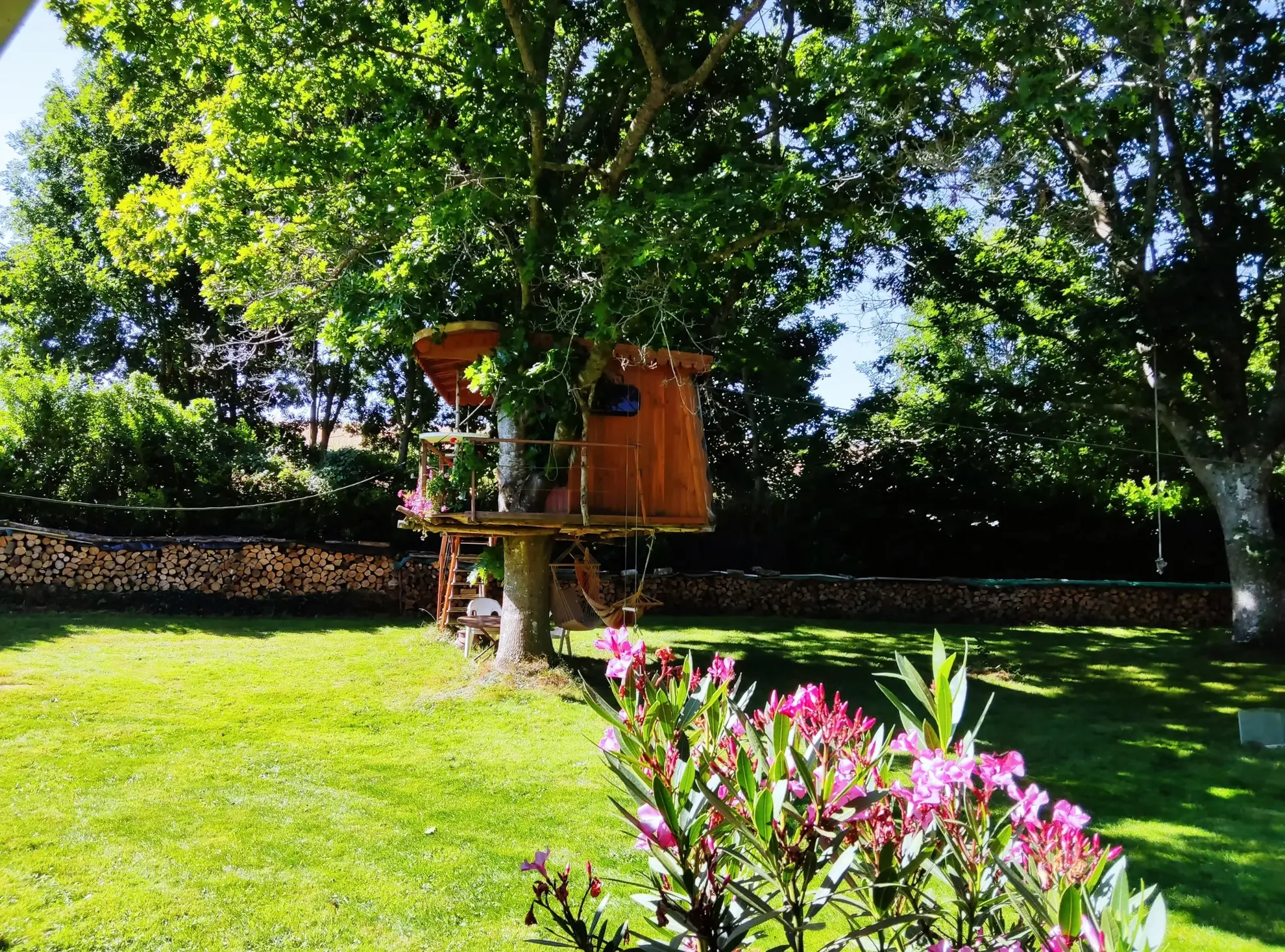 Chalet avec Dépendances à Pradelles-Cabardes 