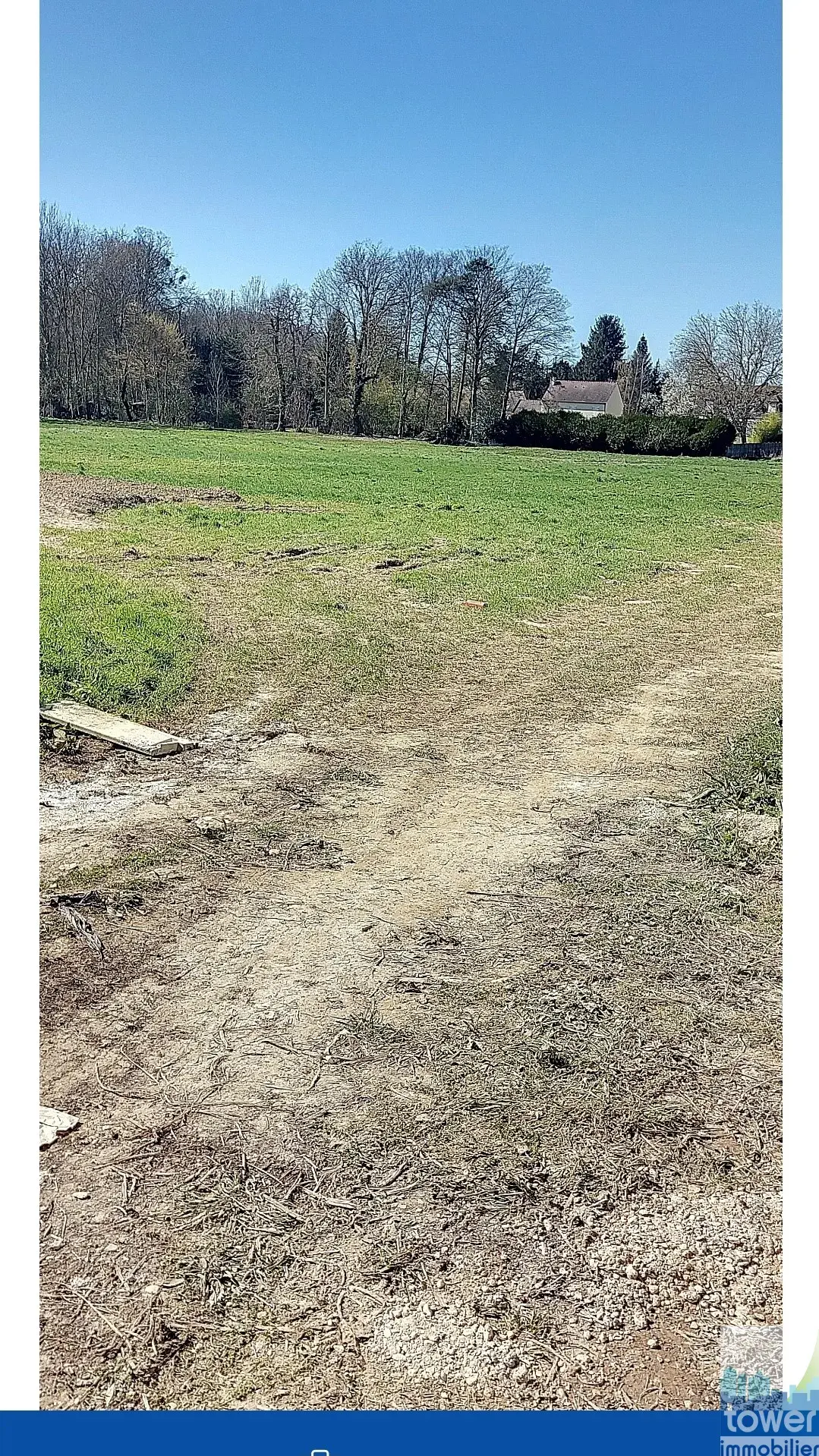 Terrain constructible à Chaumont en Vexin de 526 m² avec permis 