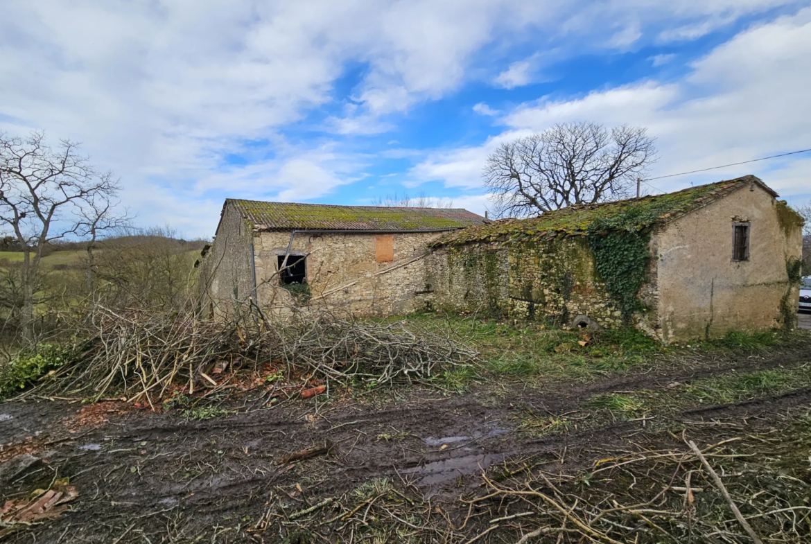 Corps de Ferme à Rénover à CUQ 