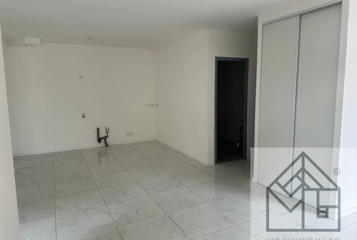 Bel Appartement Rénové à Vendre à Roanne - 94 m² 