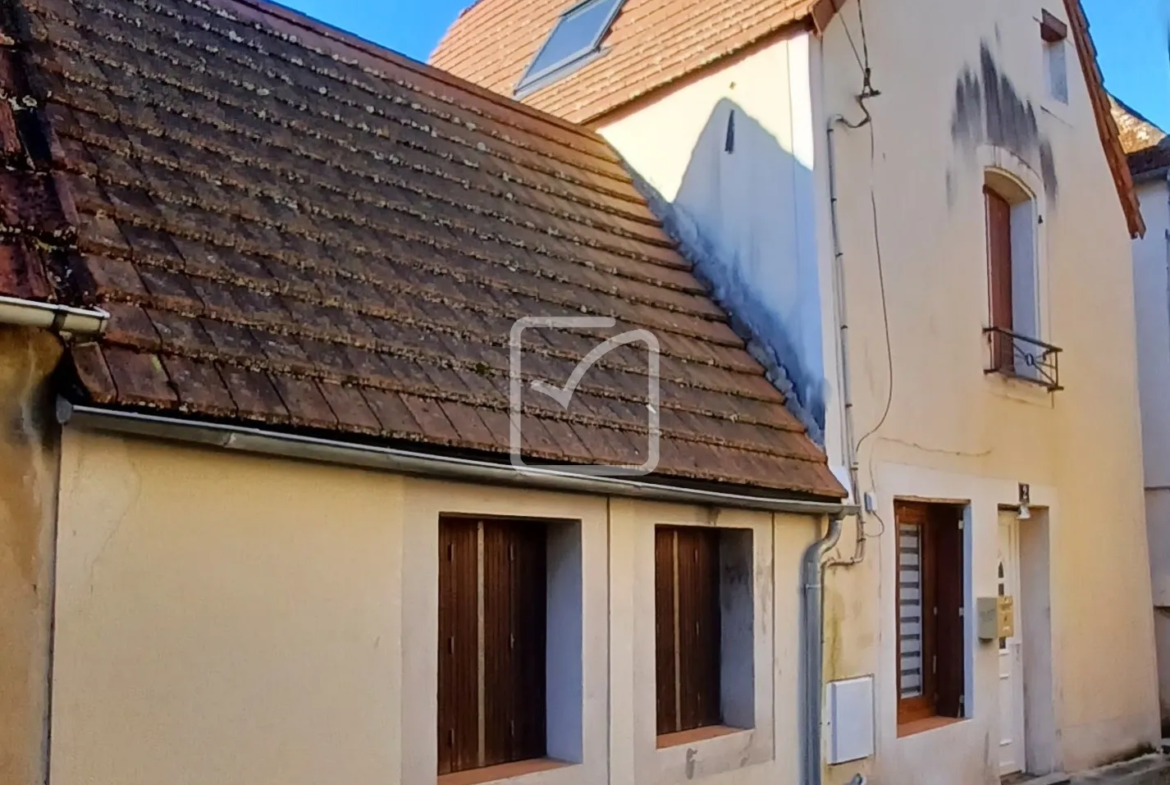 Maison d'Habitation en Pierres Rénovée à Gourdon - 75 m² 