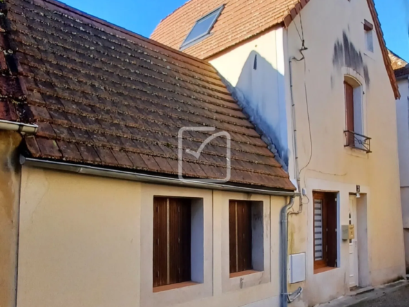 Maison d'Habitation en Pierres Rénovée à Gourdon - 75 m²