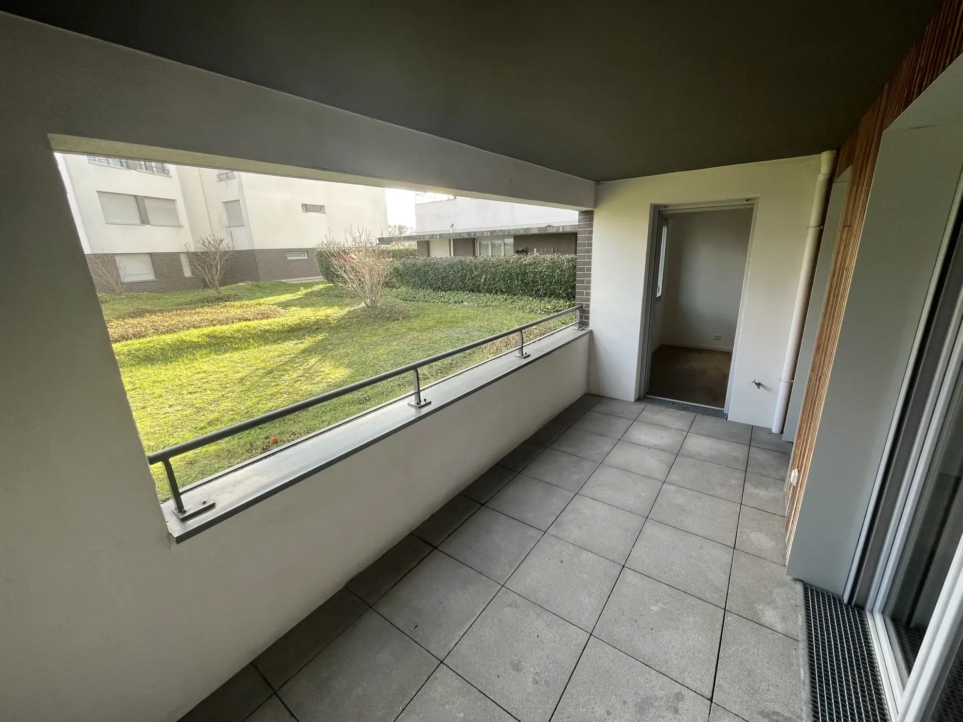 Appartement F3 de 64.04 m² à Chelles, proche commodités 