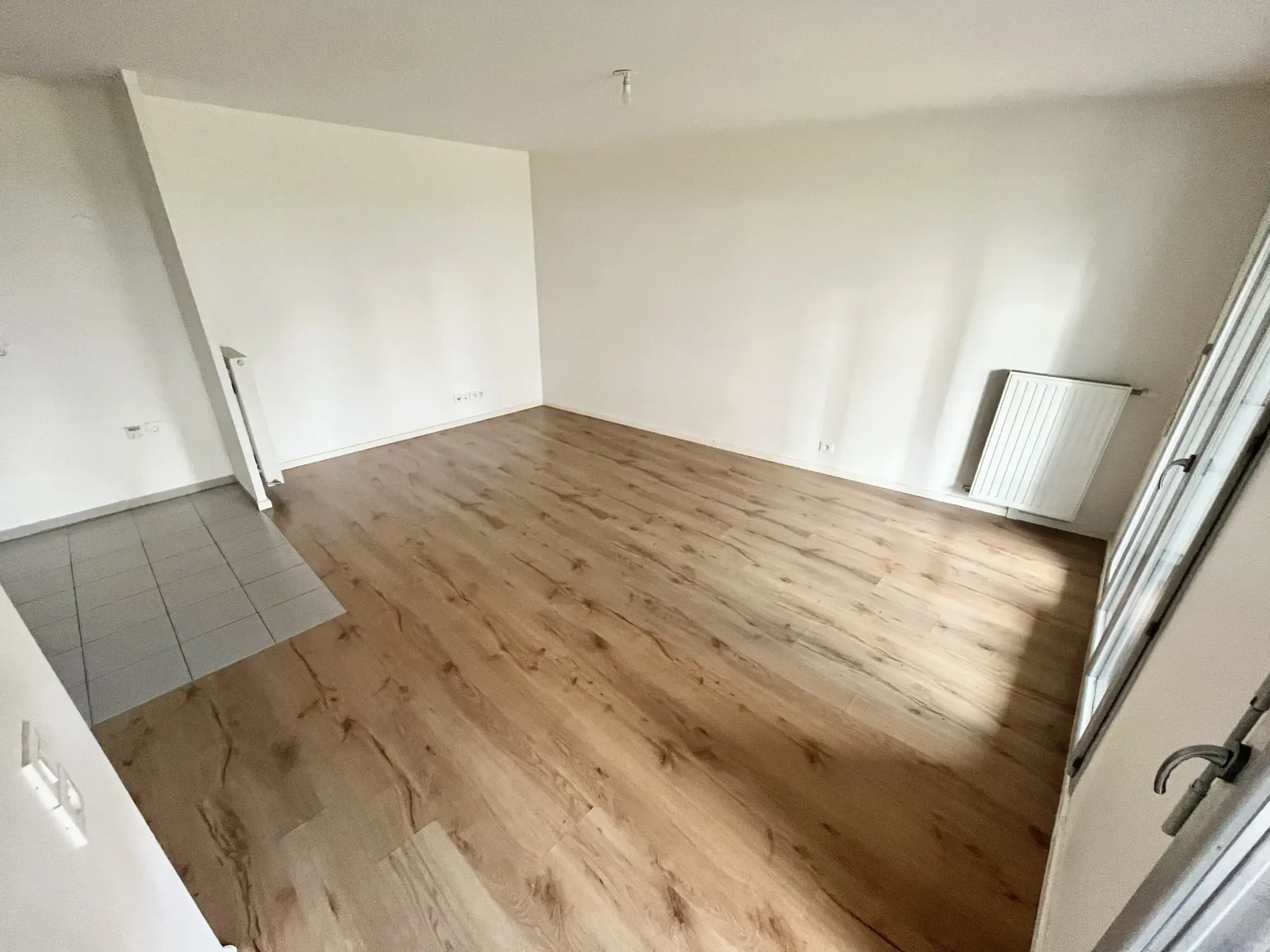 Appartement F3 de 64.04 m² à Chelles, proche commodités 