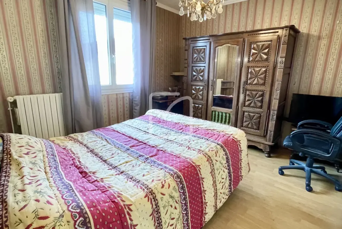 Maison mitoyenne de 100 m² à Brive la Gaillarde avec 3 chambres 