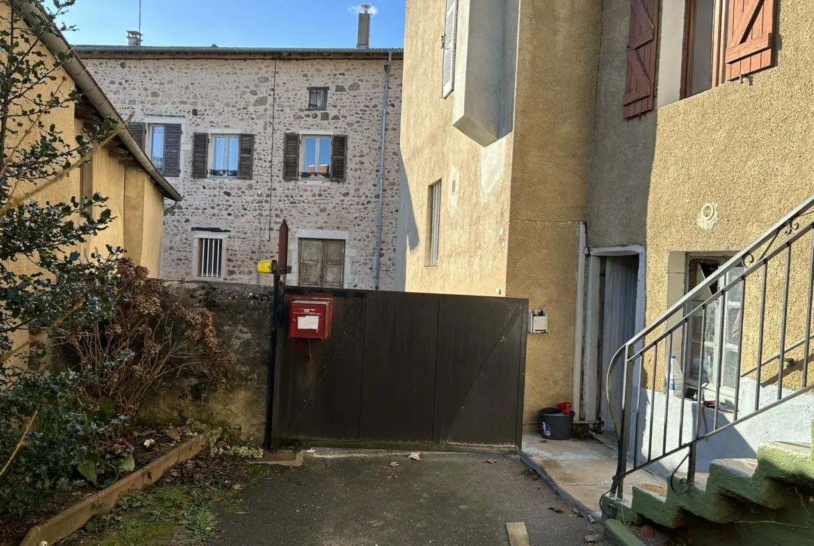 Maison de village à Fleurie - 41 m² à rénover 