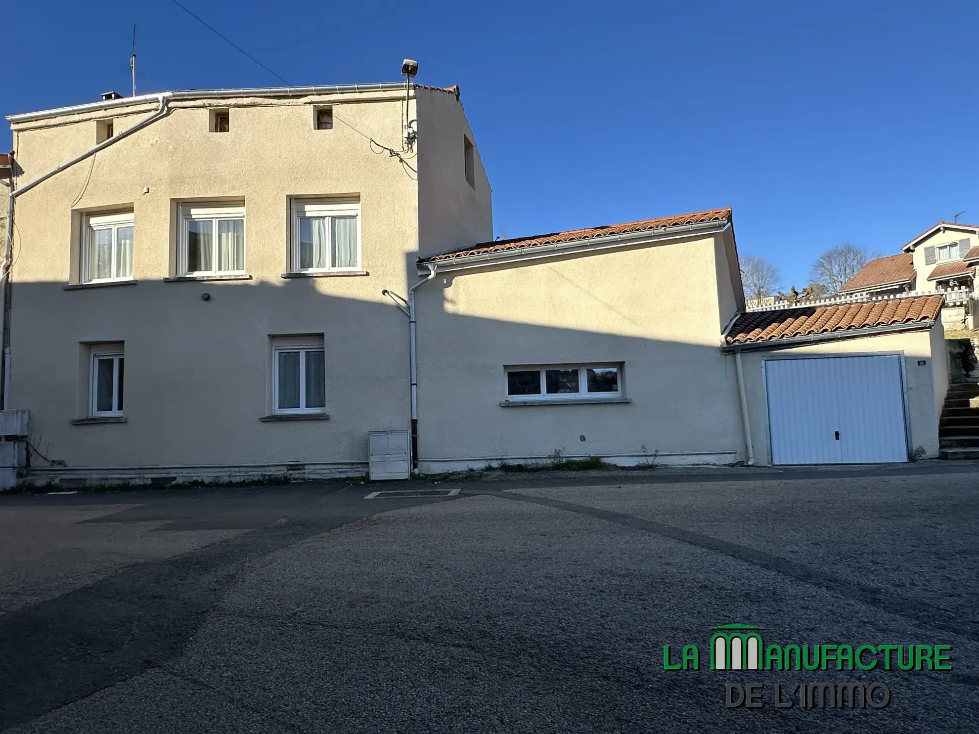 Maison familiale F5 avec jardin à Saint-Just-Malmont 