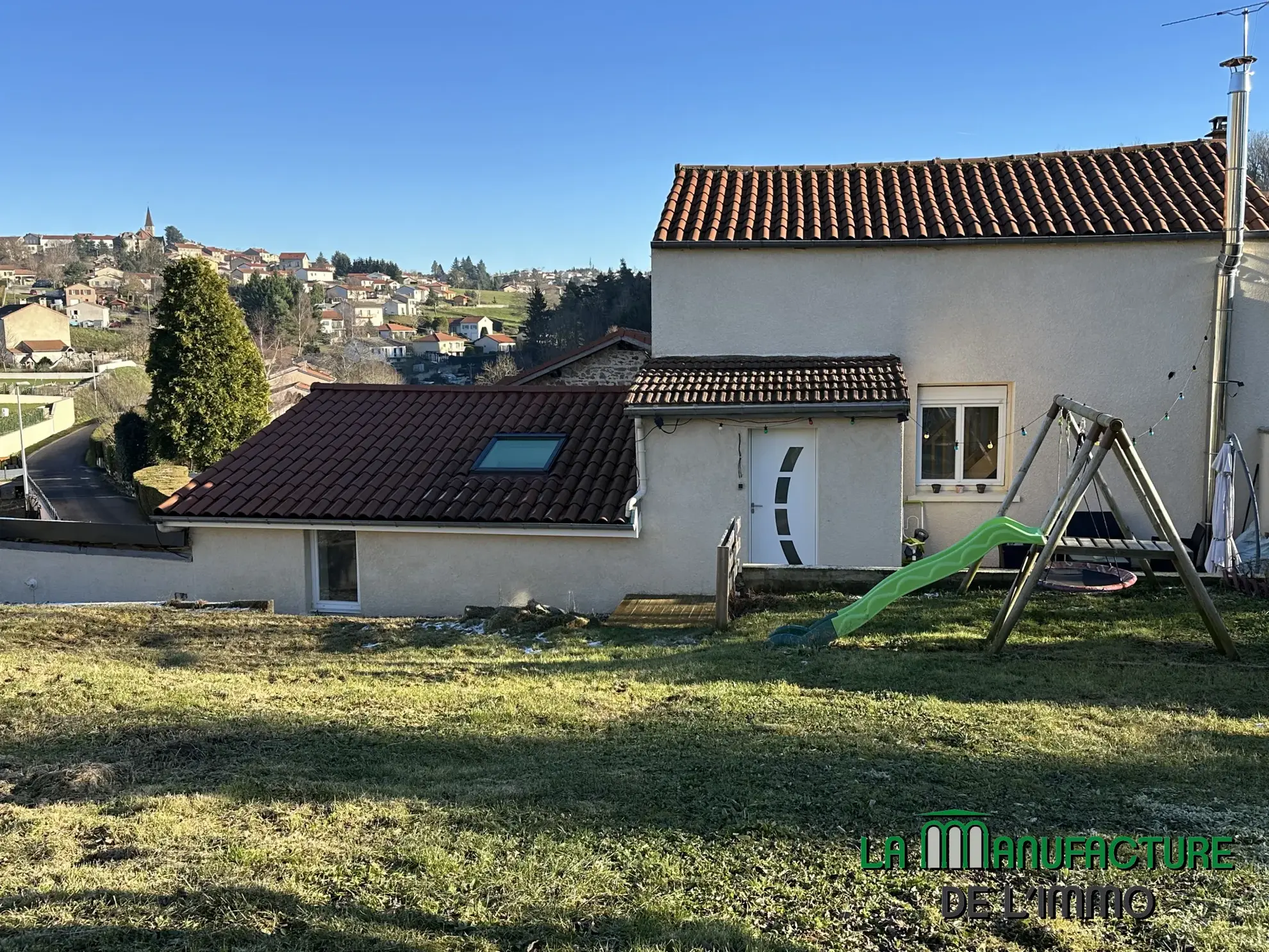 Maison familiale F5 avec jardin à Saint-Just-Malmont 