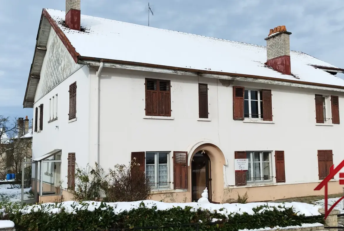 Vente d'une ferme à rénover à Beauménil - 153 m² 