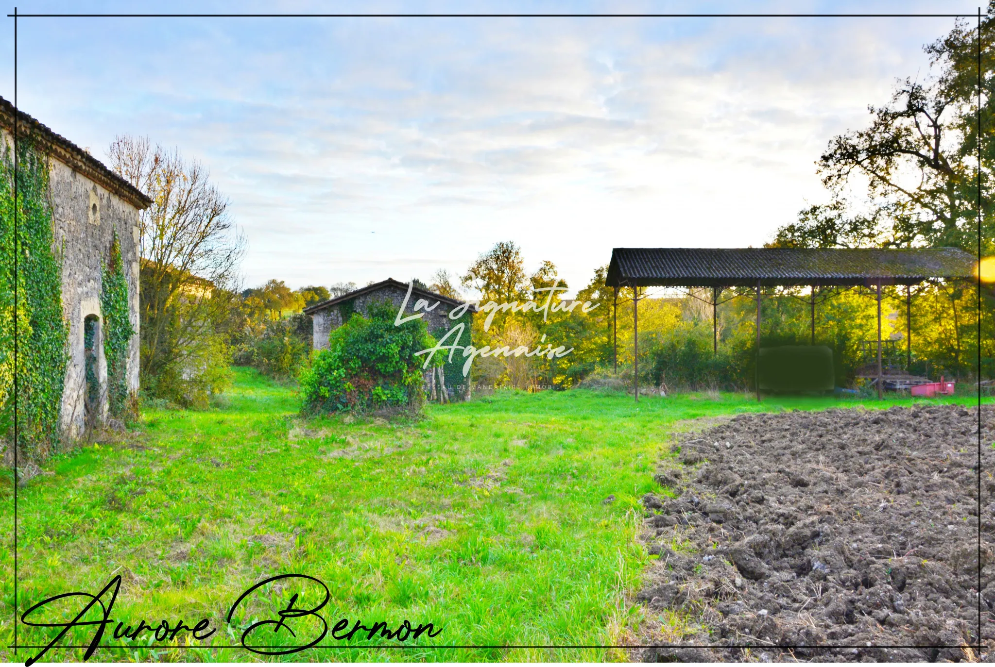 Ensemble immobilier de trois bâtiments à Moncrabeau 