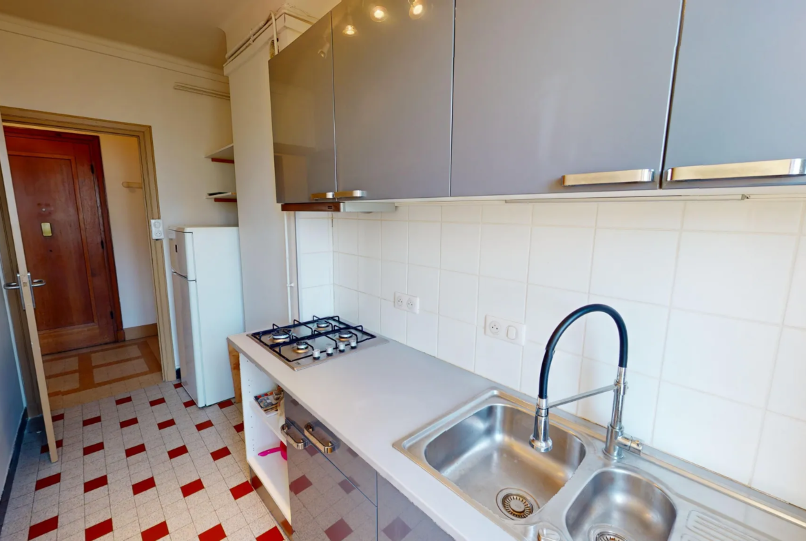 Appartement T2 lumineux à Lyon 6ème - 249 000 euros 