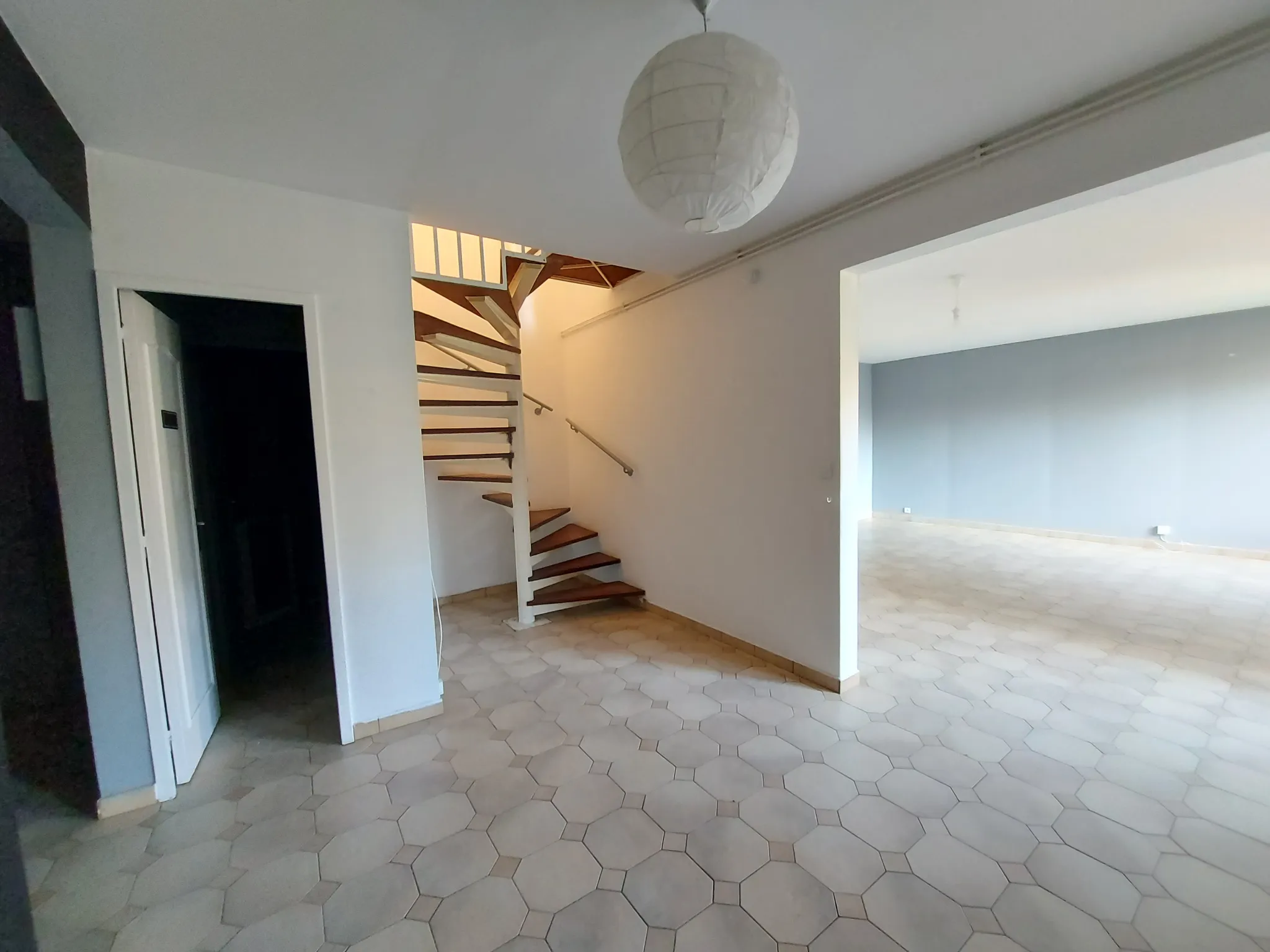 Appartement Duplex 4 pièces à vendre à Maurepas - 270000 € 