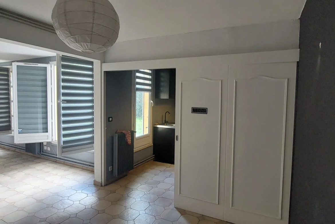 Appartement Duplex 4 pièces à vendre à Maurepas - 270000 € 