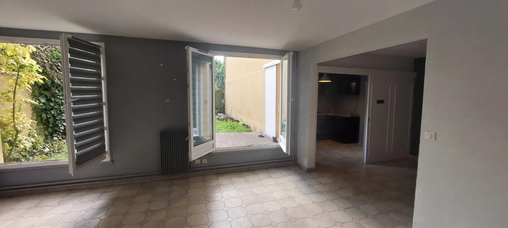 Appartement Duplex 4 pièces à vendre à Maurepas - 270000 € 