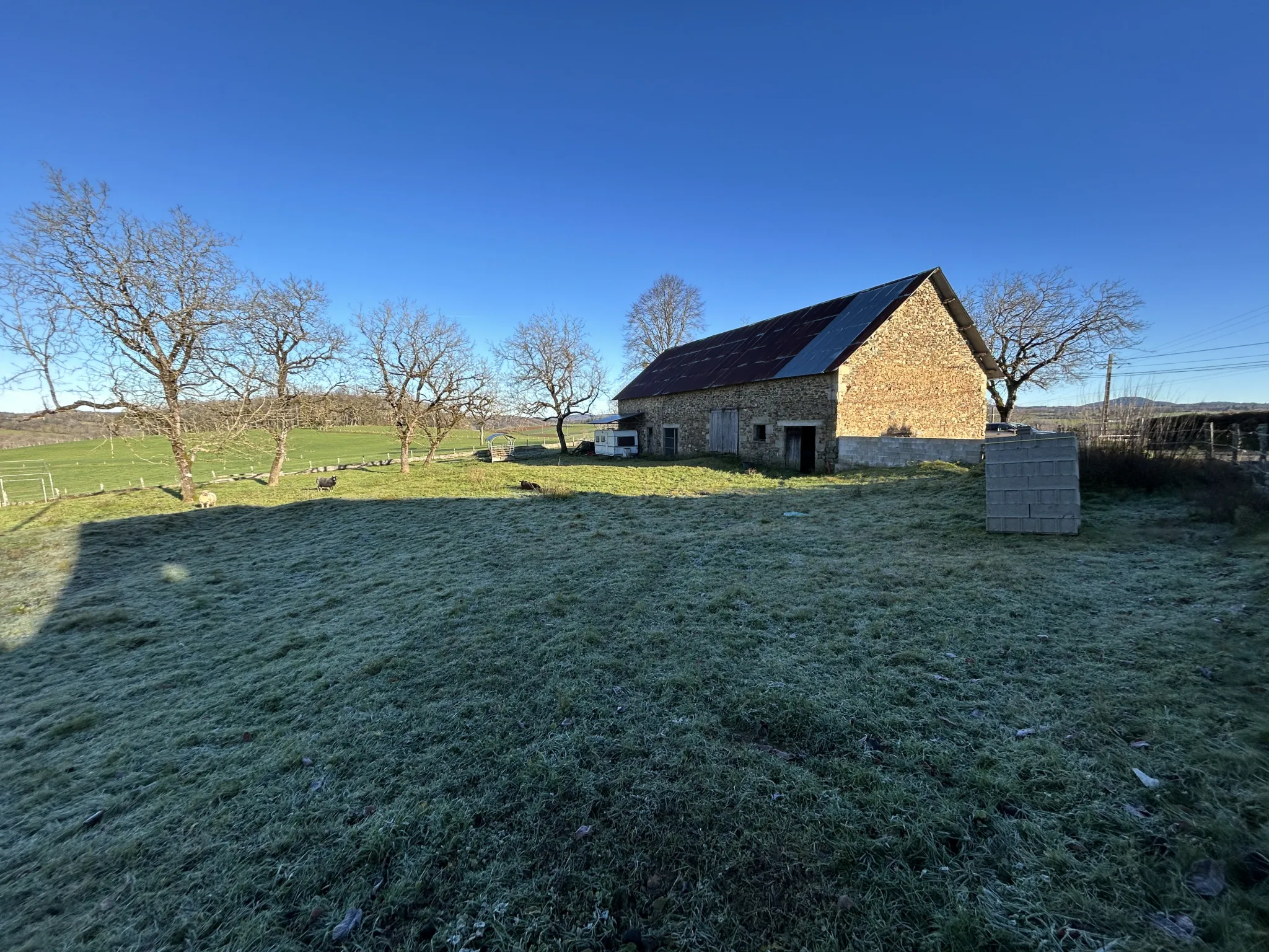 Grange à réhabiliter à Saint Salvadour en Corrèze 