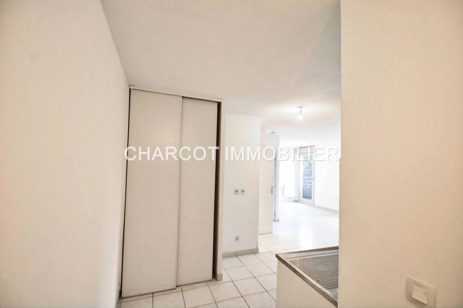 Appartement T2 de 47 m² avec parking à Sainte Foy-Lès-Lyon 