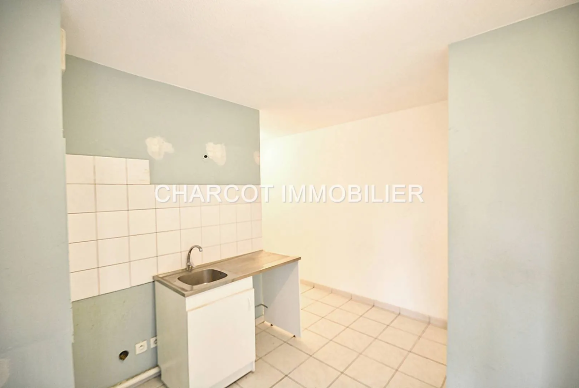 Appartement T2 de 47 m² avec parking à Sainte Foy-Lès-Lyon 