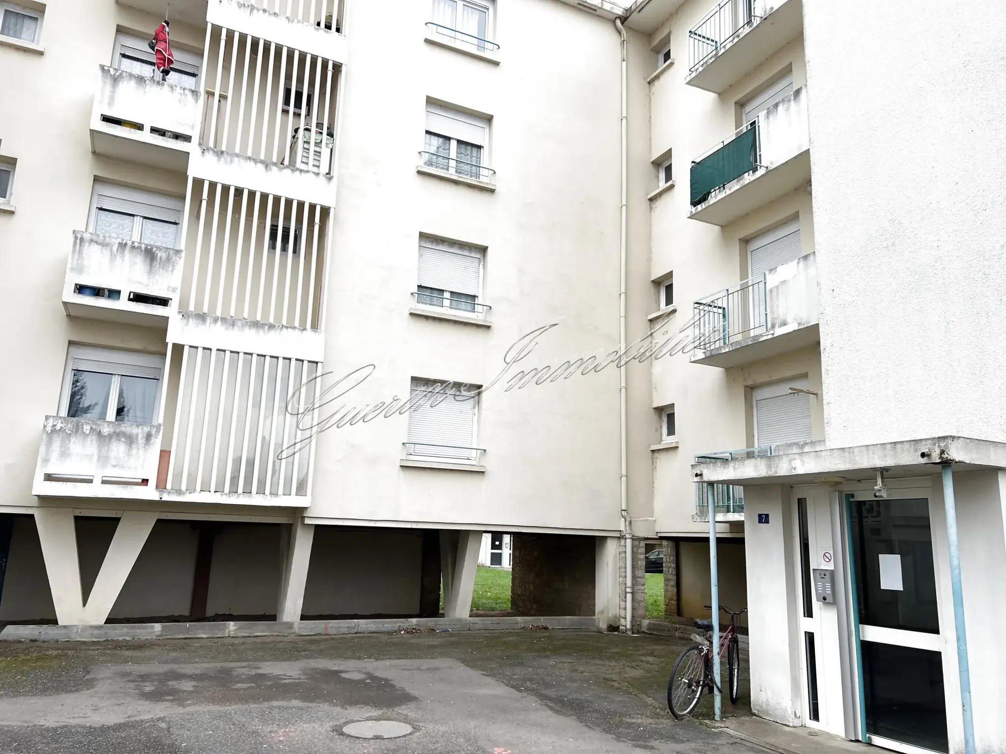 Appartement lumineux 64 m² à vendre à Nevers - 3 chambres avec balcon 