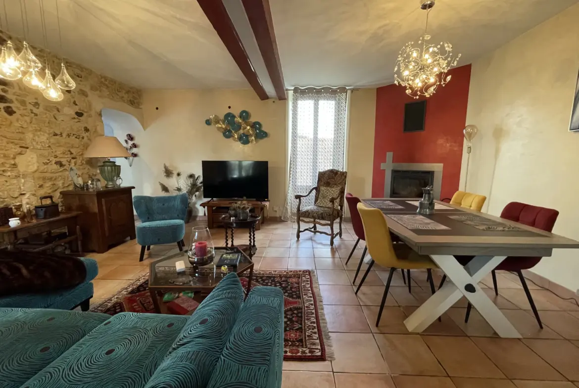 Maison de charme à Chaillevette, 130 m² avec terrasse et garage 