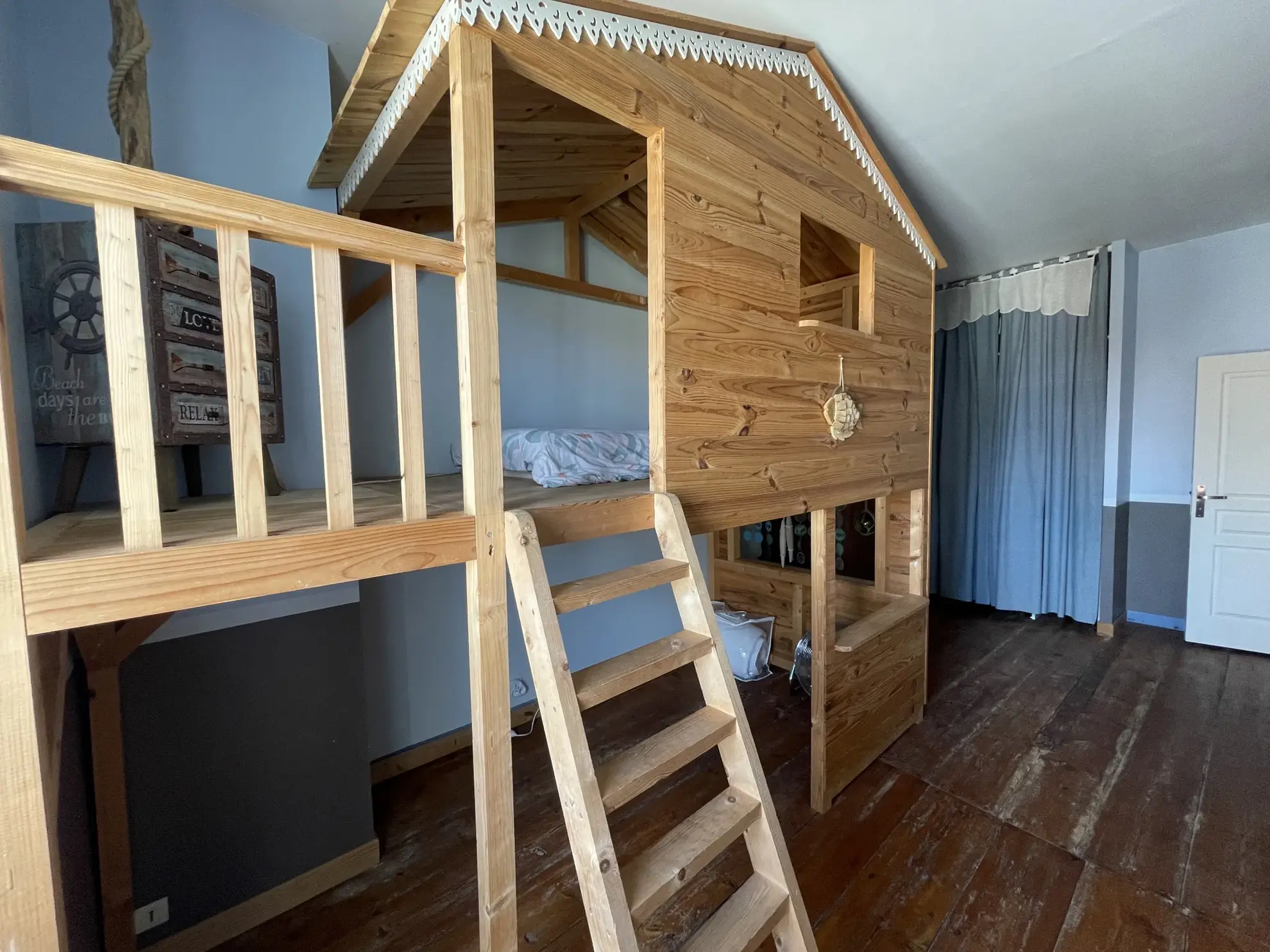 Maison de charme à Chaillevette, 130 m² avec terrasse et garage 