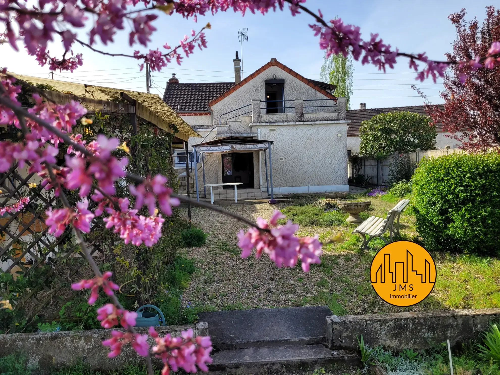 Vente Maison Charmante à Yzeure avec Jardin de 1000 m2 