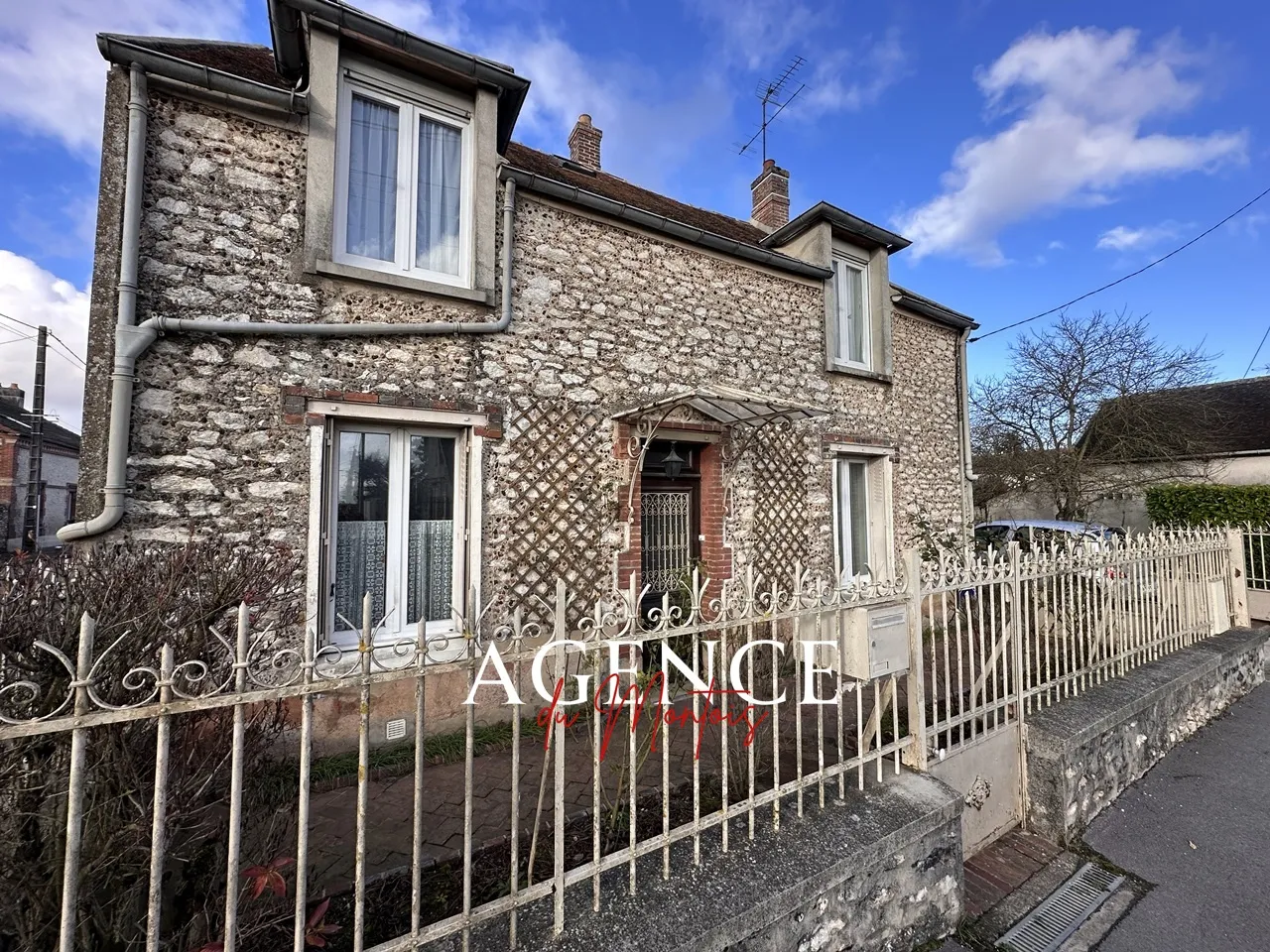 Maison à rénover entre NANGIS et PROVINS avec jardin de 906 m² 