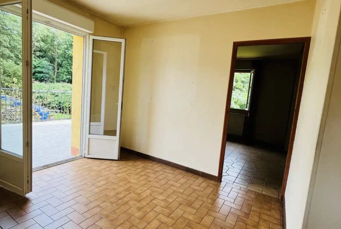 Maison spacieuse 118 m² à vendre à Lure avec 4 chambres 