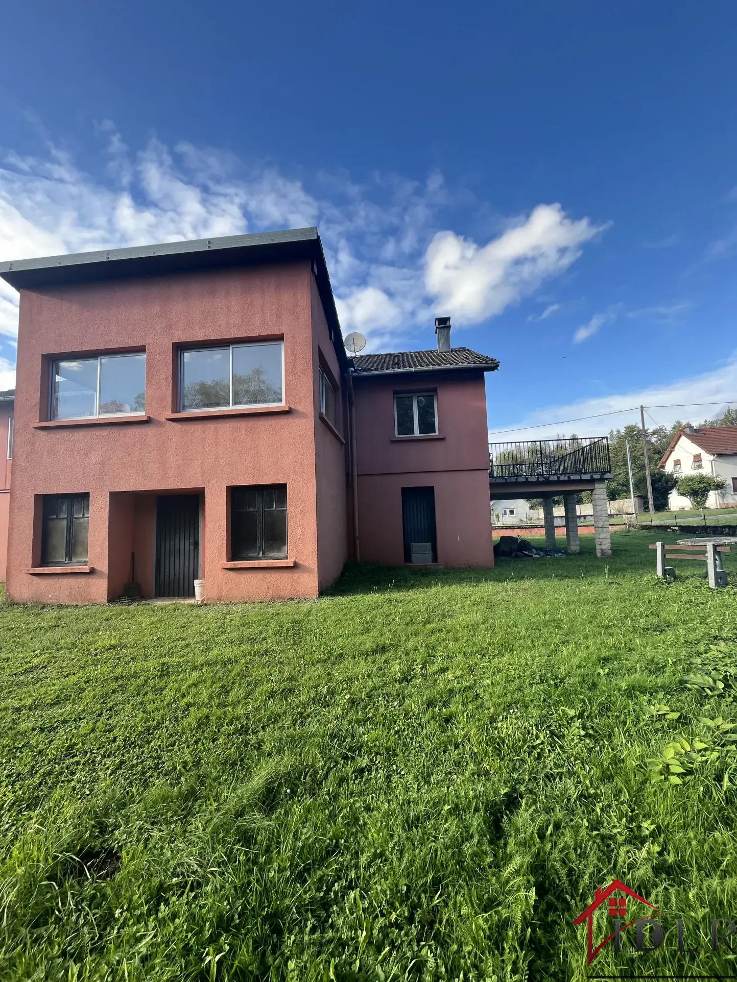 Maison spacieuse 118 m² à vendre à Lure avec 4 chambres 