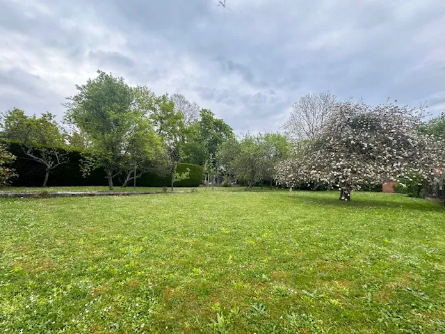 A vendre : Maison charmante à Cauffry avec 4 chambres et jardin 